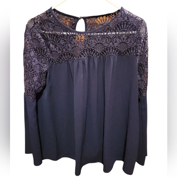 Octavia Maternity Bell Sleeve Blouse - Picture 2 of 5